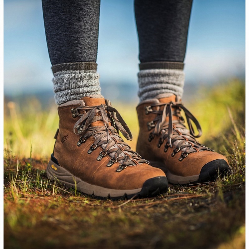 Brown Danner Mountain 600 Women's Hiking Boots | 52872